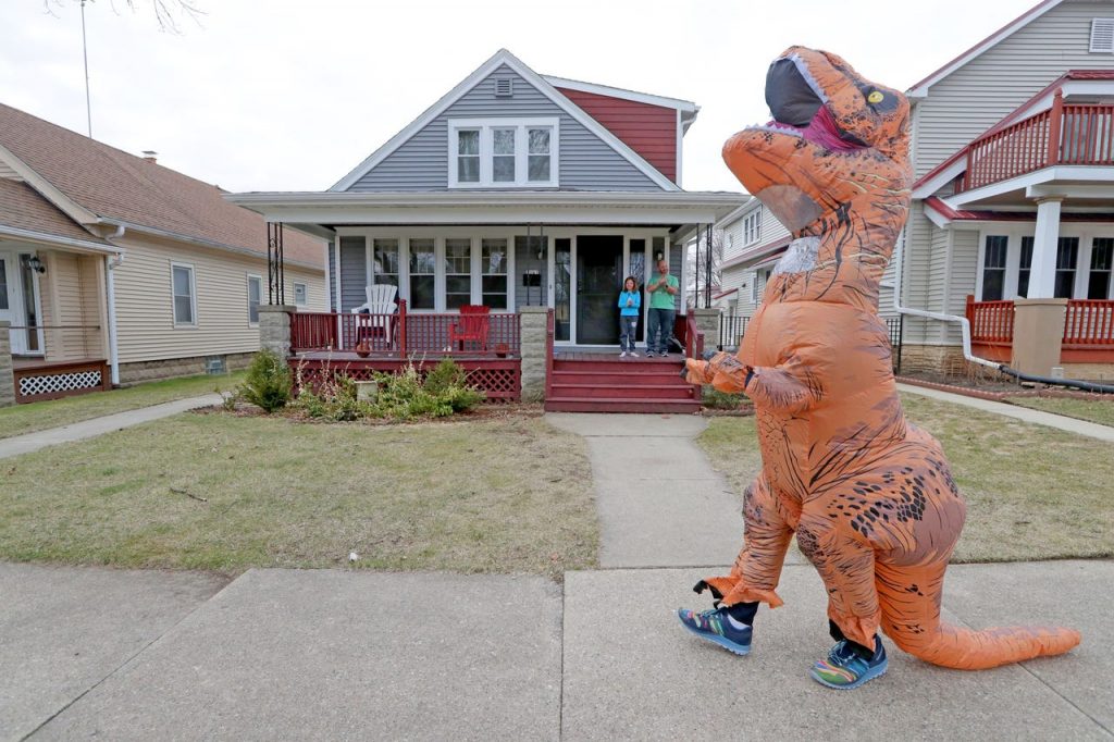 dinosaur-parade-photo02