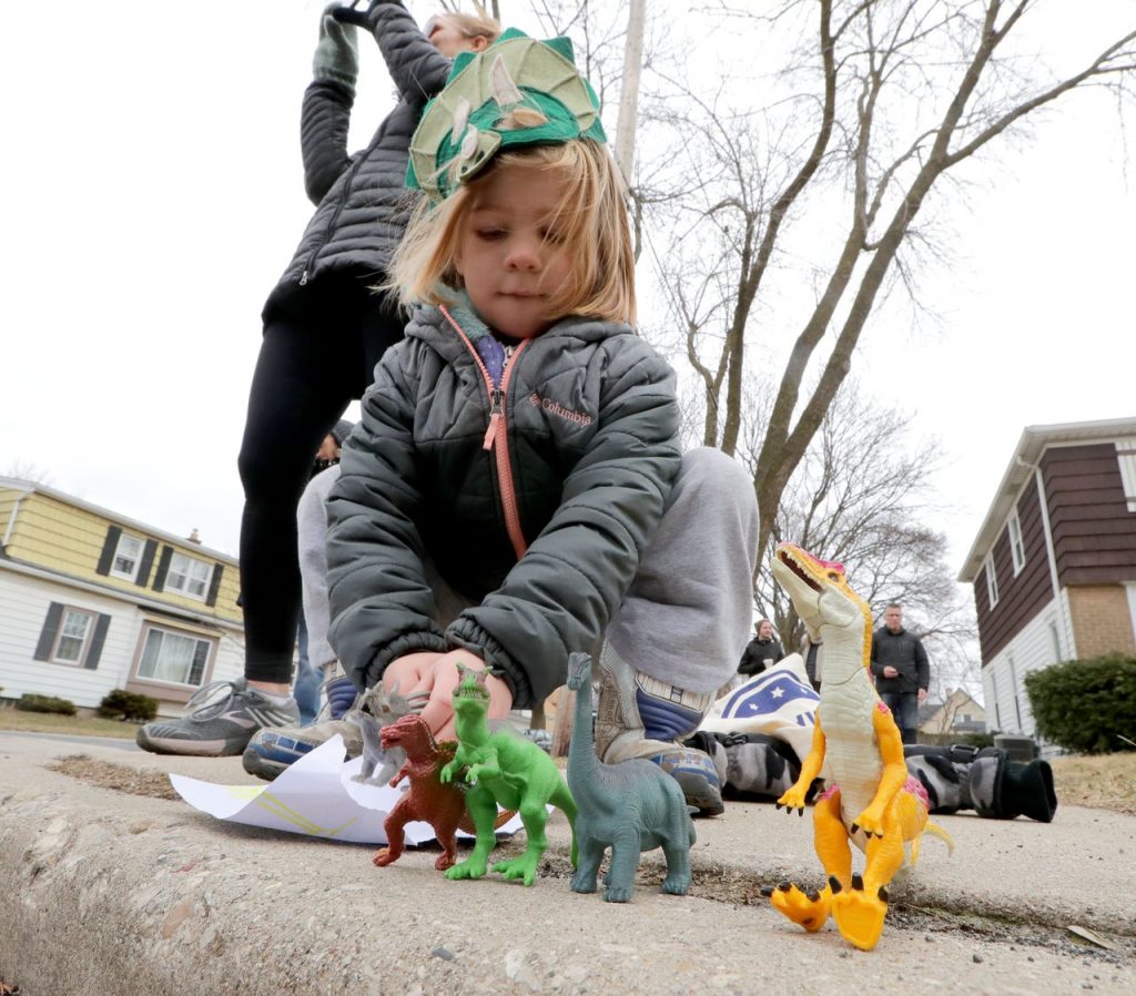 dinosaur-parade-photo03